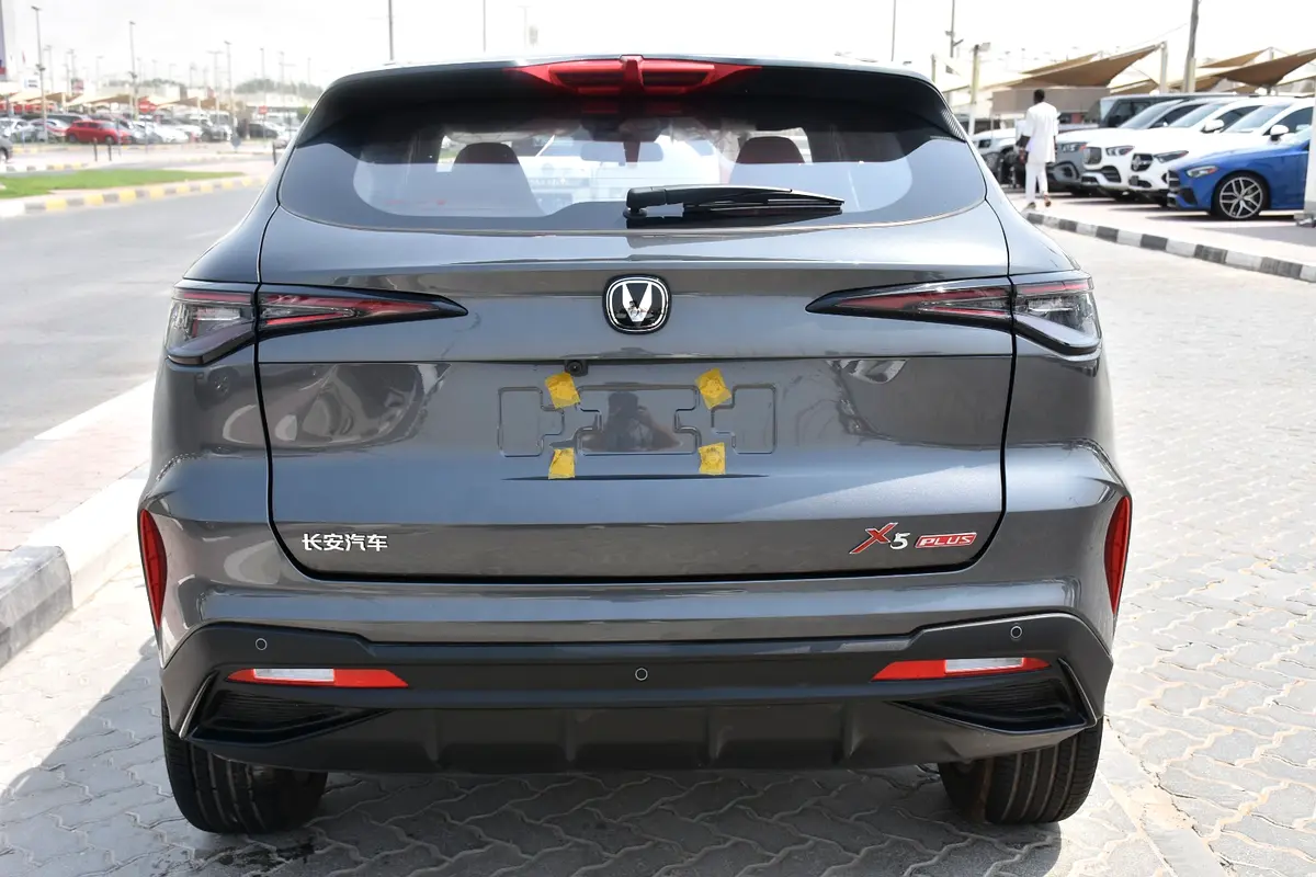 Changan X5 Plus 1.5T Essence, vue arrière