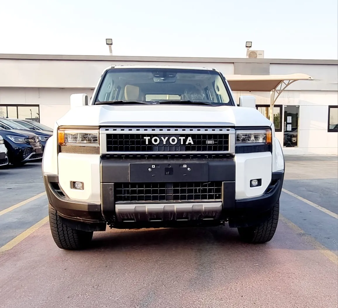 Toyota Land Cruiser Prado GXR 2.8 Diesel, vue avant