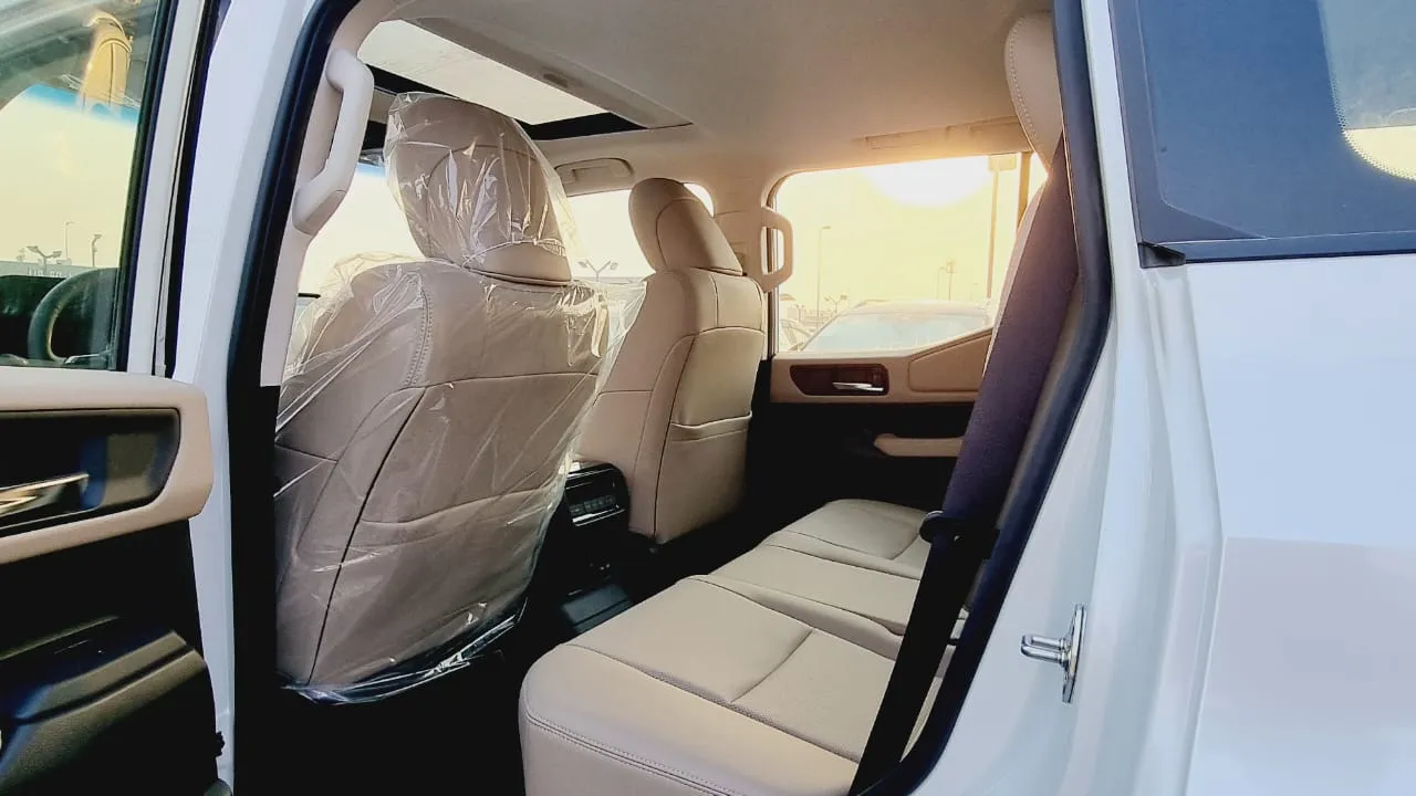 Toyota Land Cruiser Prado GXR 2.8 Diesel, sièges arrière