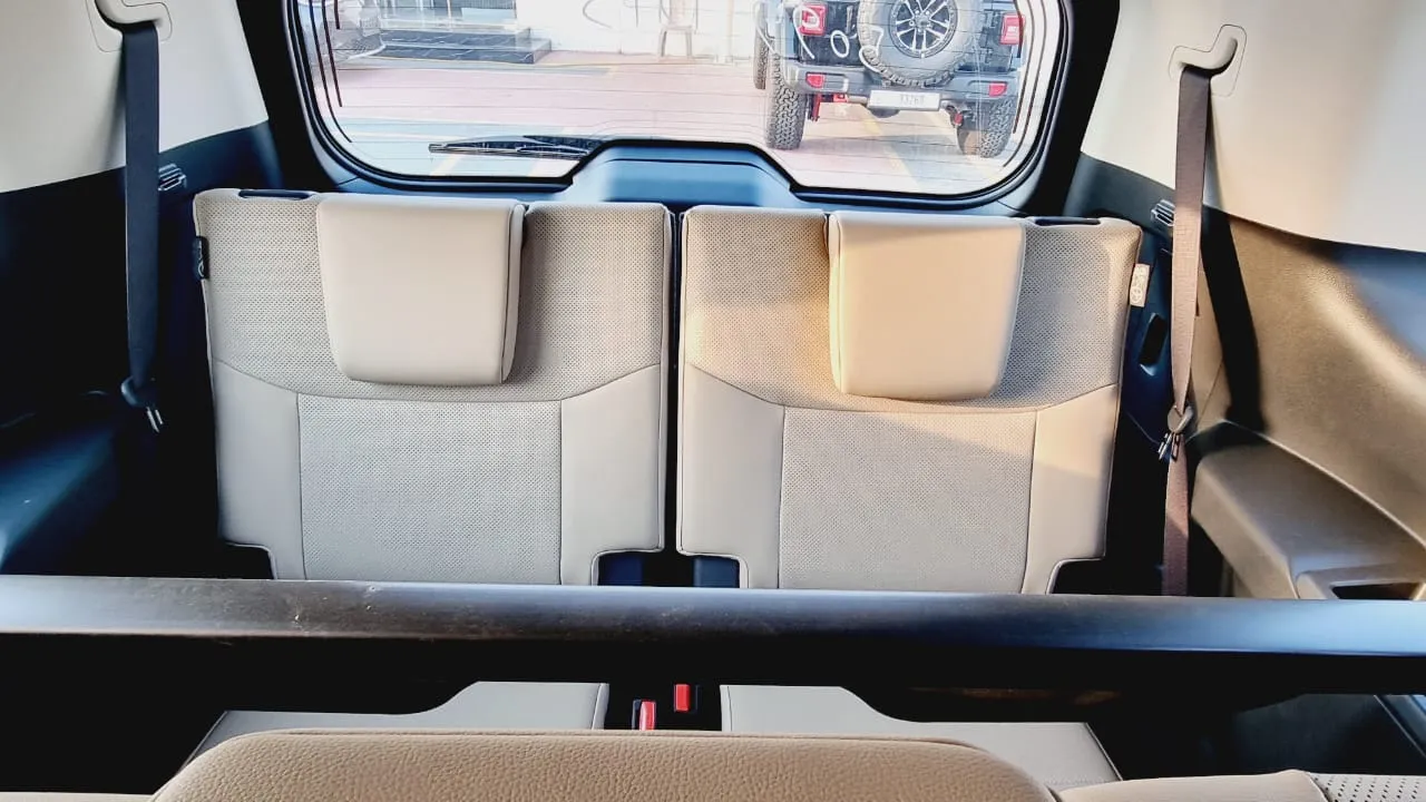 Toyota Land Cruiser Prado GXR 2.8 Diesel, troisième rangée